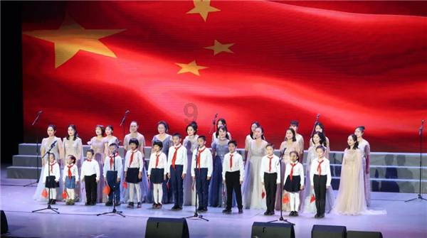 摆拍“保安徒手接住坠楼婴儿”视频账号负责人被约谈，账号已整改完毕